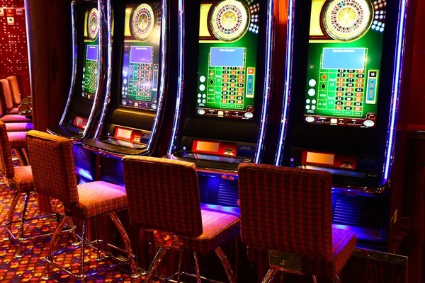 liputantoto platform interface showing slot tournaments and live casino options